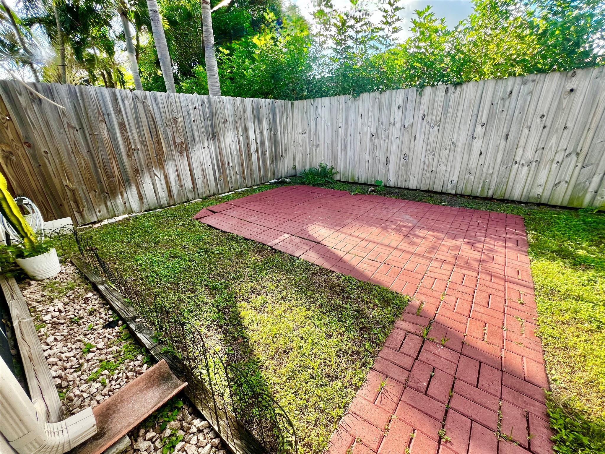 Coral Ridge Isles 45-47 B - Residential Income