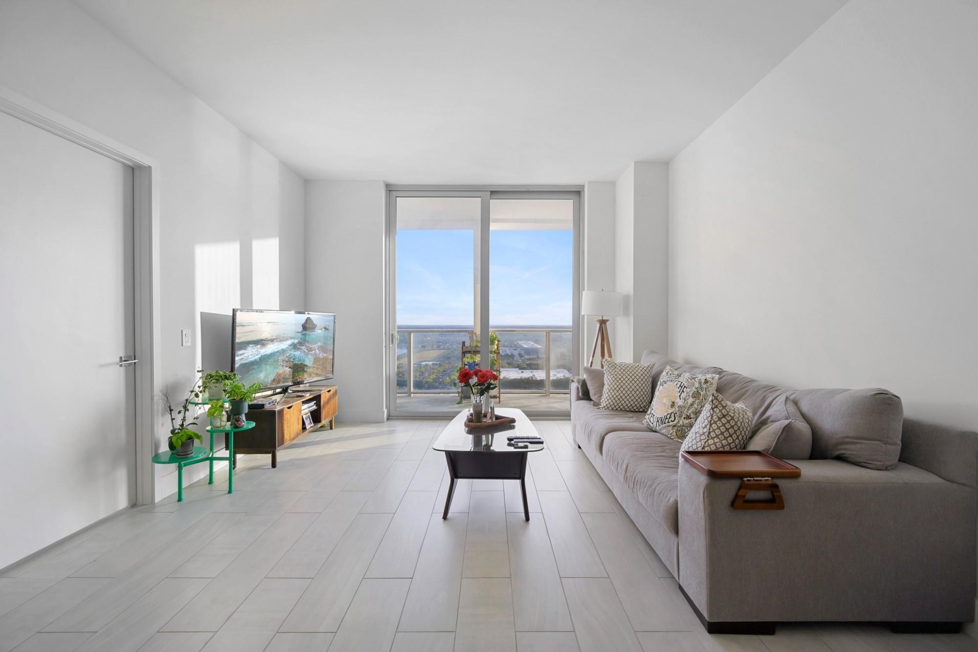 2000 Metropica Way 2407