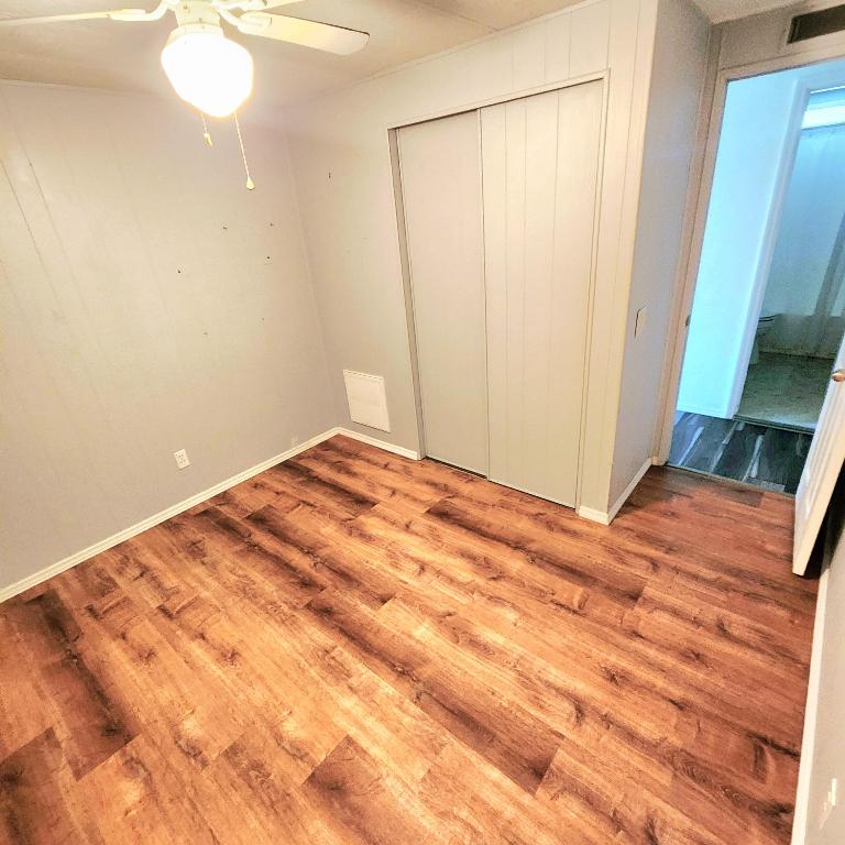 PINELAKE VILLAGE - Residential