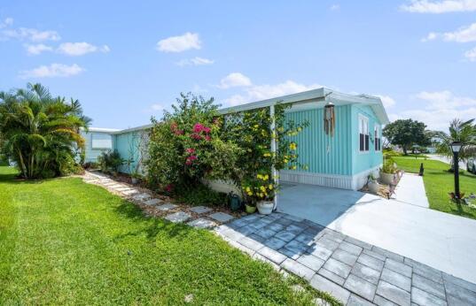 PINELAKE VILLAGE - Residential