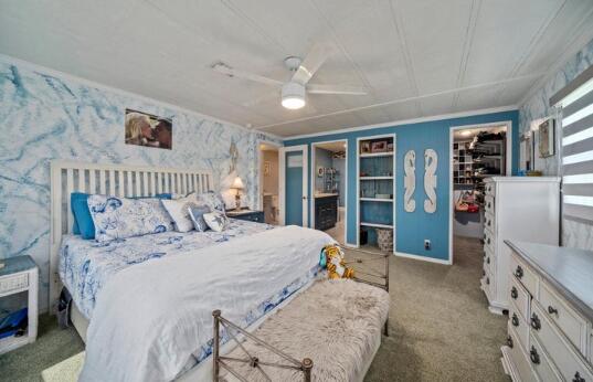 PINELAKE VILLAGE - Residential