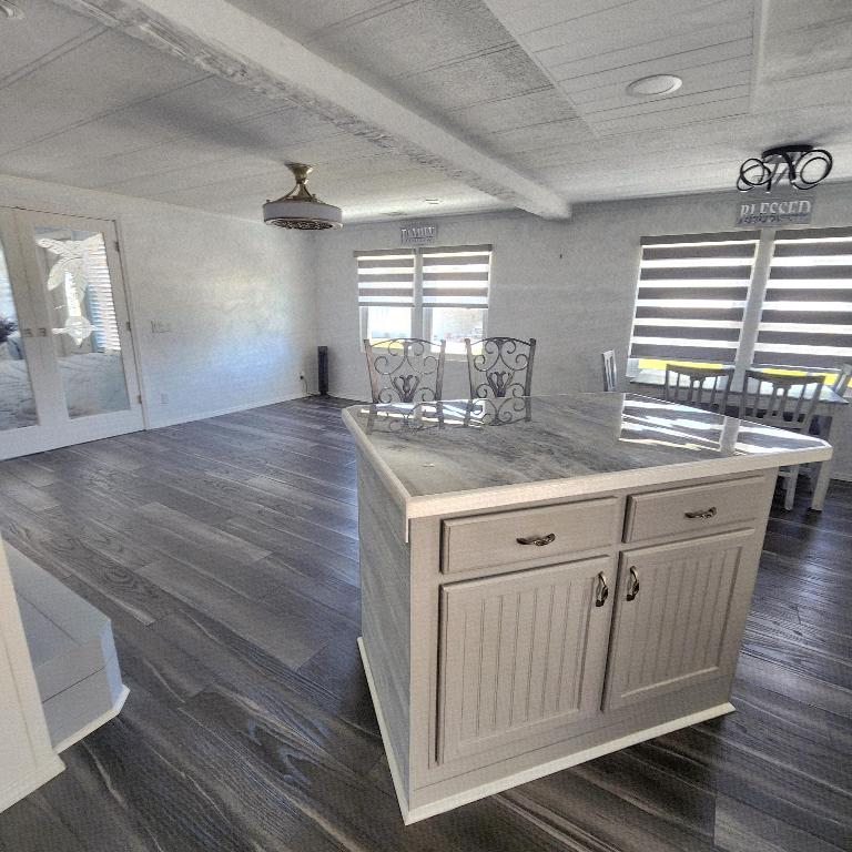 PINELAKE VILLAGE - Residential