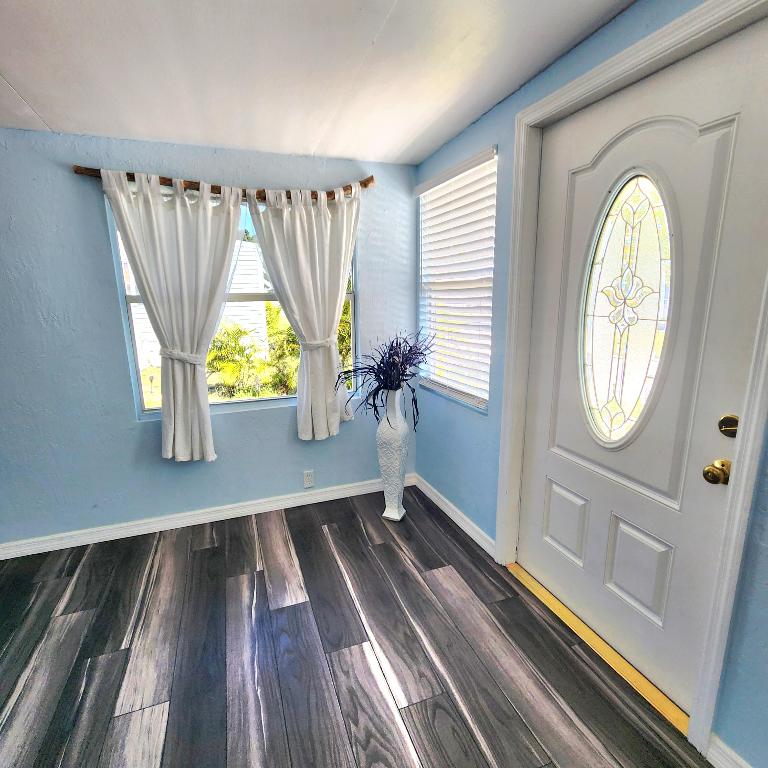 PINELAKE VILLAGE - Residential