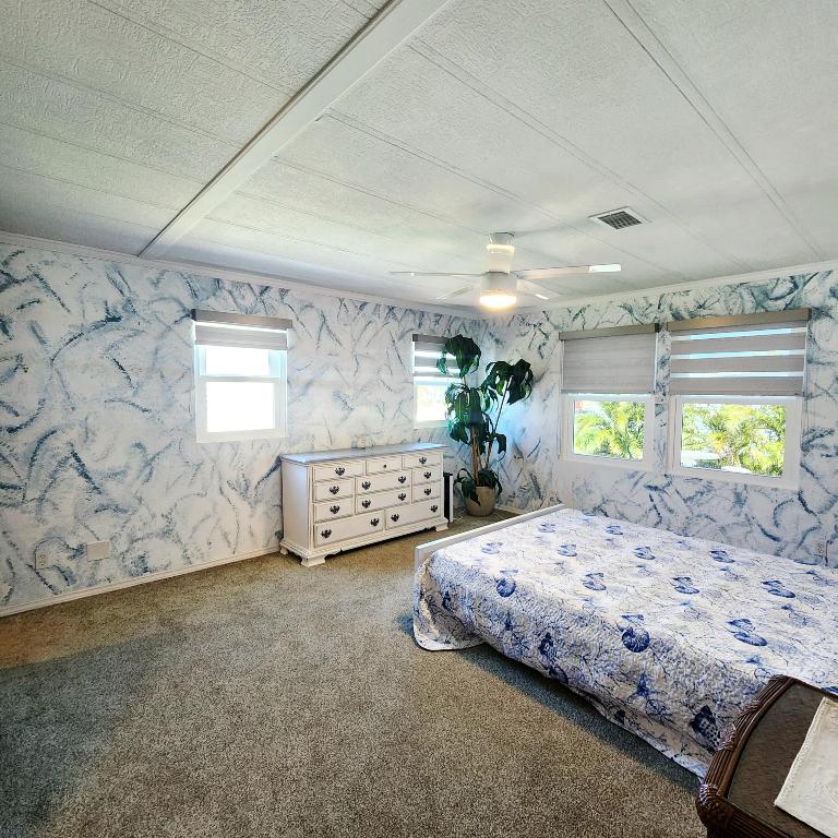 PINELAKE VILLAGE - Residential