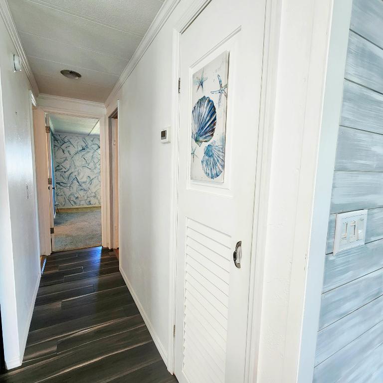 PINELAKE VILLAGE - Residential