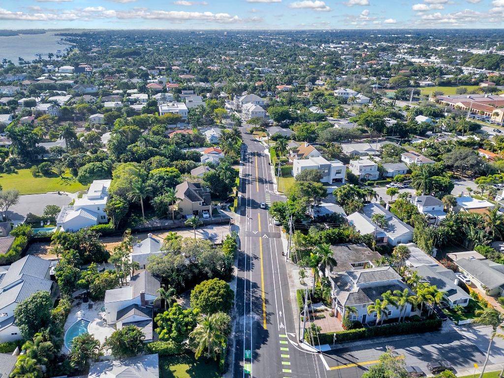 4105 Washington Road