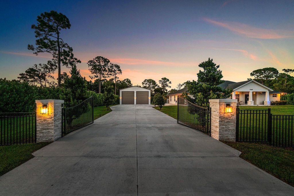 Photo of 15669 61st Place N, Loxahatchee, FL 33470 (MLS # R11115272)