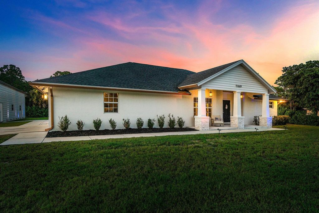 Photo of 15669 61st Place N, Loxahatchee, FL 33470 (MLS # R11115272)