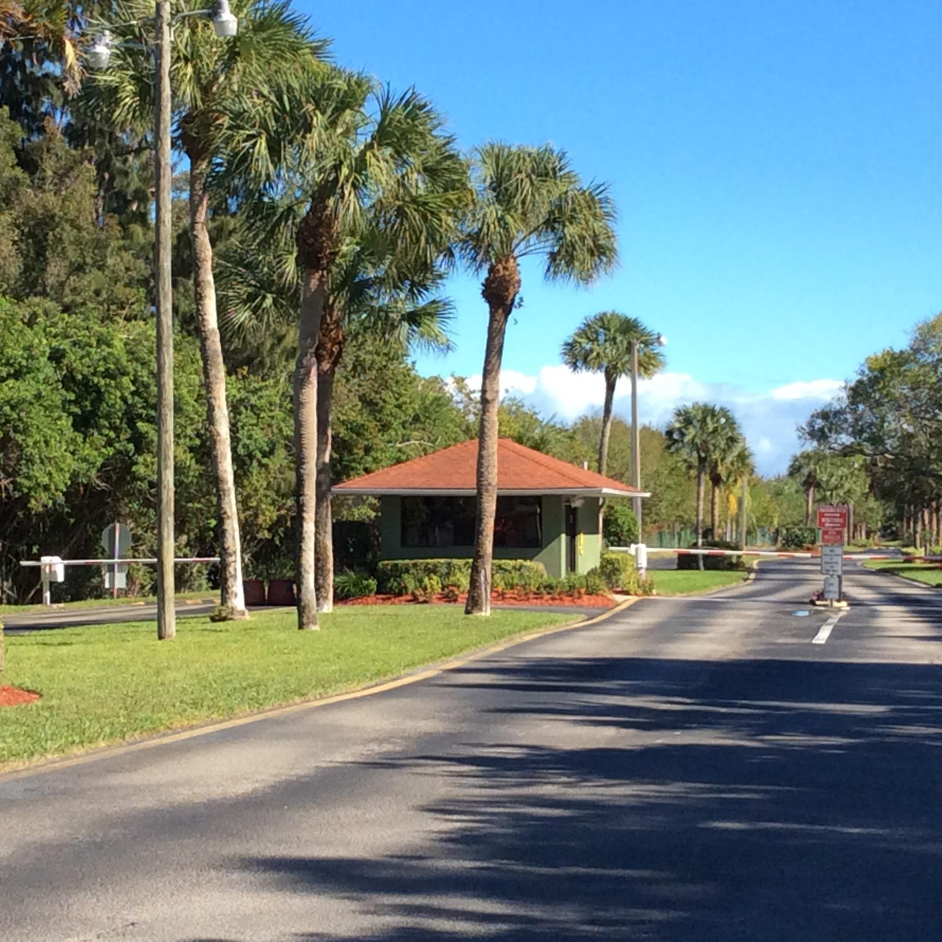 HIGH POINT OF FORT PIERCE CONDOMINIUM SECTION 1 - Residential