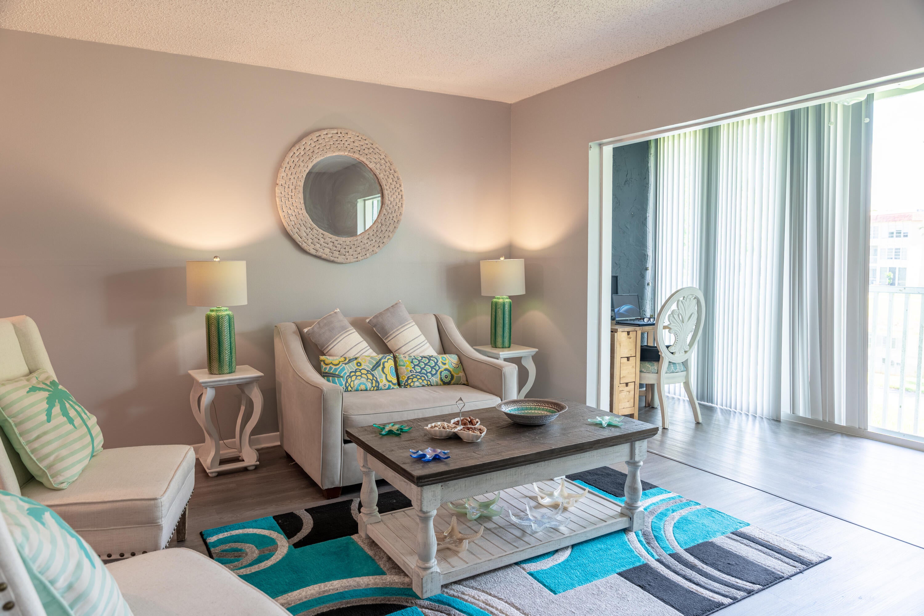 4 ABBEY Lane 208