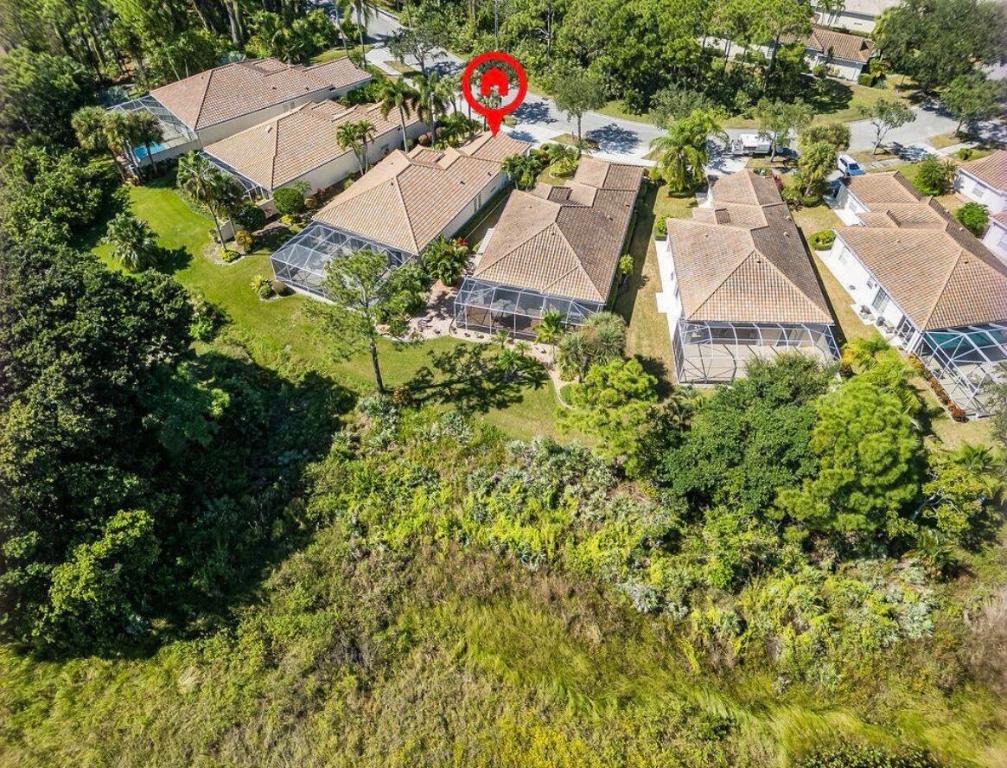 7945 SE Paurotis Lane