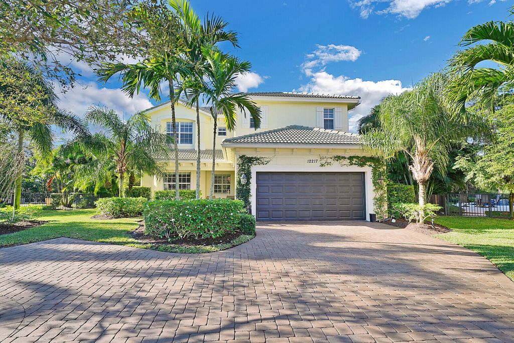 Photo of 12217 Aviles Circle, Palm Beach Gardens, FL 33418 (MLS # R10776398)