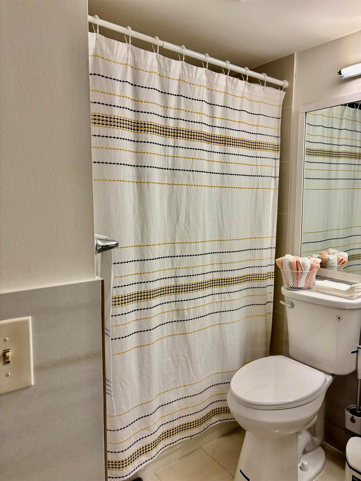 PINE RIDGE IV CONDO - Residential Lease