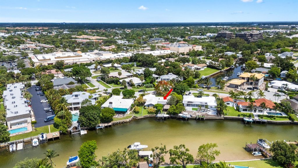 Photo of 1518 Point Way, North Palm Beach, FL 33408 (MLS # R11103556)