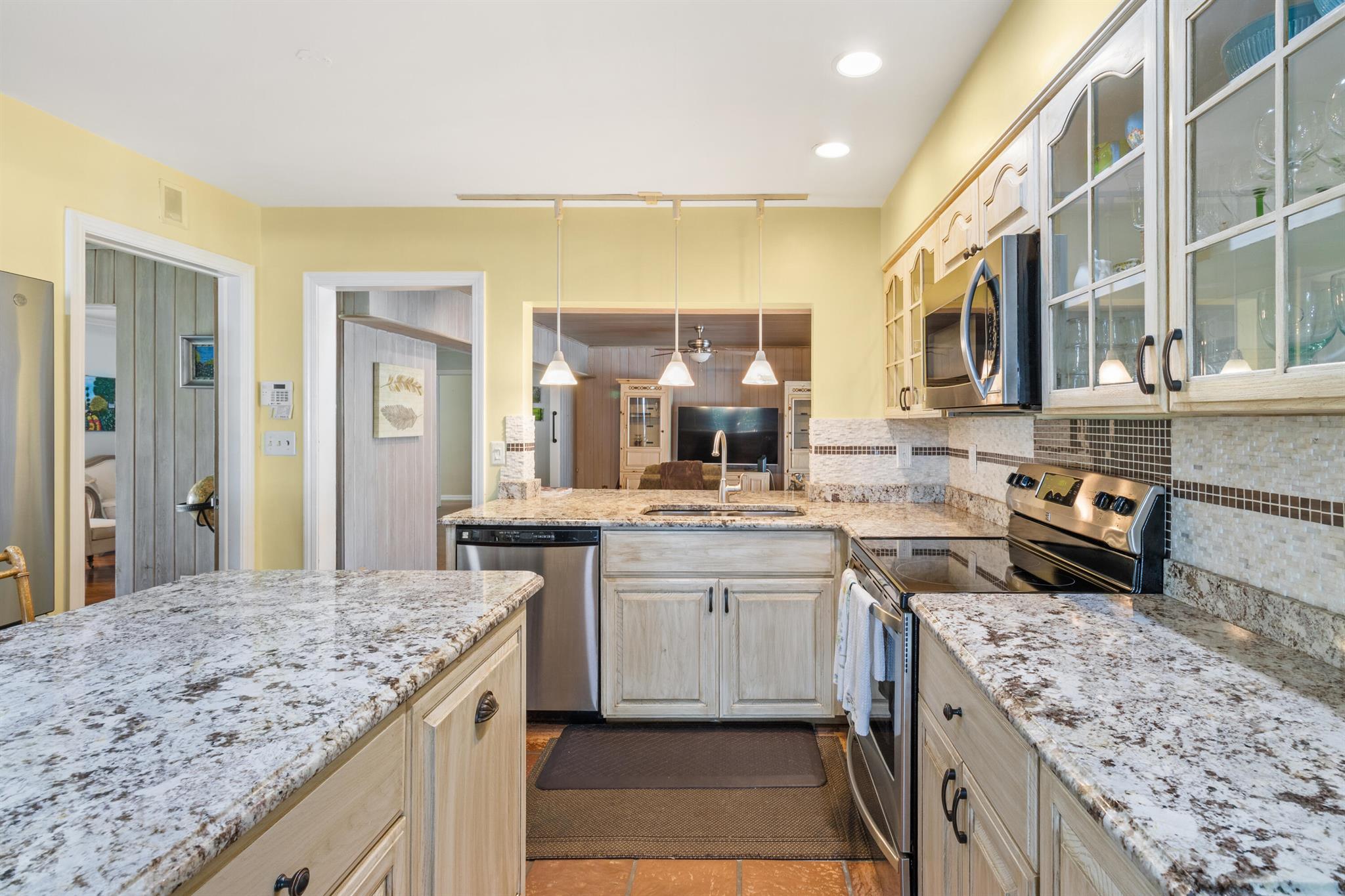 HIDDEN KEY - Residential