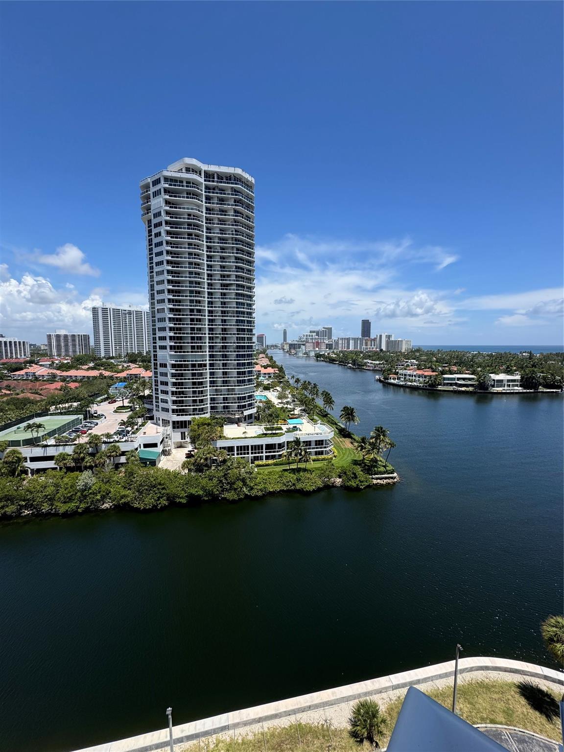 WATERVIEW CONDO - Residential Lease