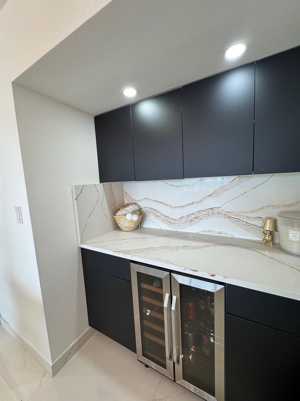 WATERVIEW CONDO - Residential Lease