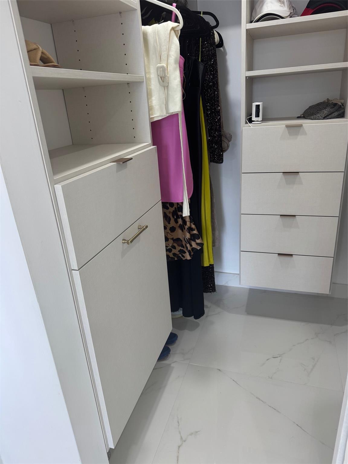 WATERVIEW CONDO - Residential Lease