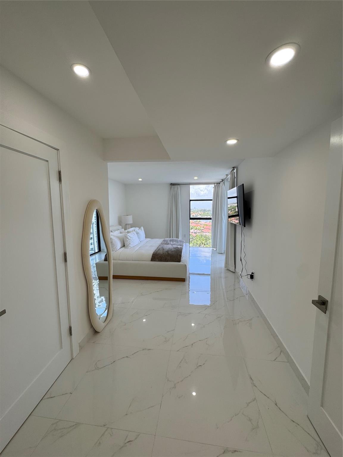 WATERVIEW CONDO - Residential Lease