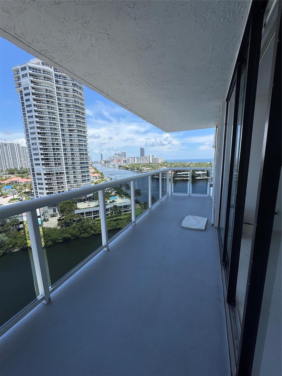 WATERVIEW CONDO - Residential Lease