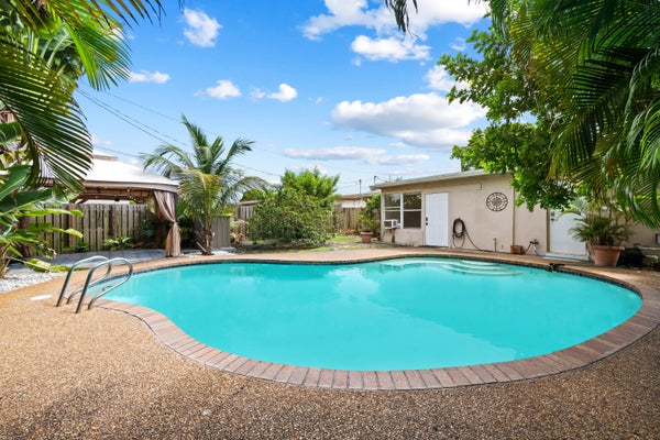 51 NE 49TH ST, FORT LAUDERDALE, FL 33334 - Image 9b3ed976cf7cdffe6983b0a12ecfd0bb/1365660571