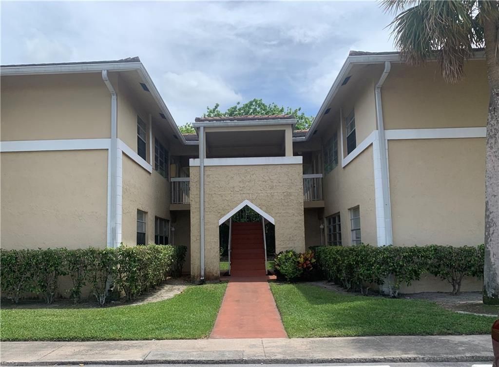 Photo of 9956 Twin Lakes Dr #34, Coral Springs, FL 33071 (MLS # F10285205)