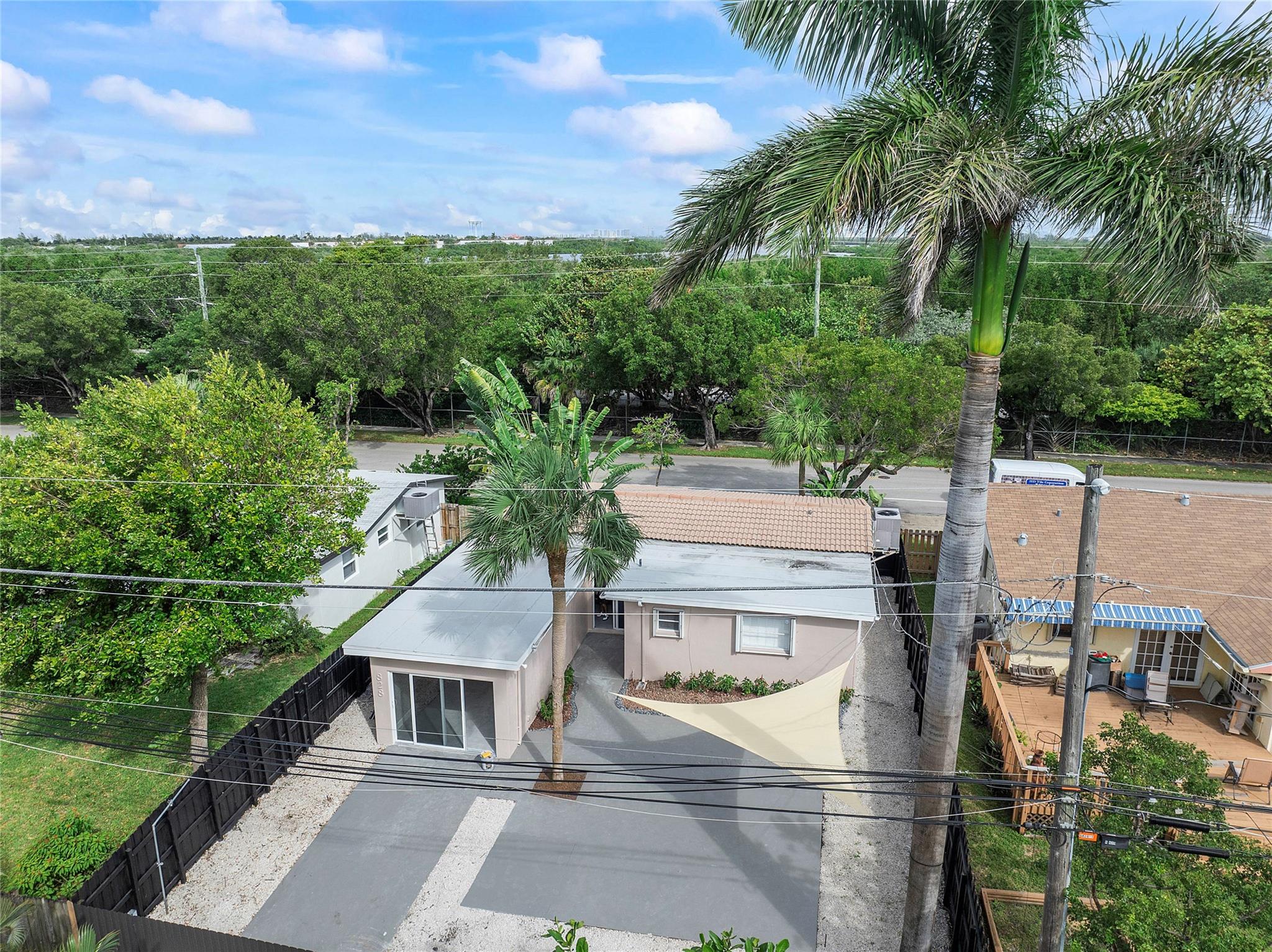 HOLLYWOOD LAKES SEC - Residential Lease