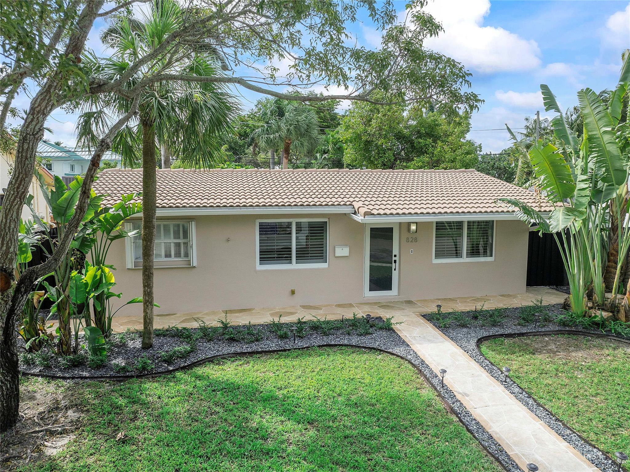 HOLLYWOOD LAKES SEC - Residential Lease