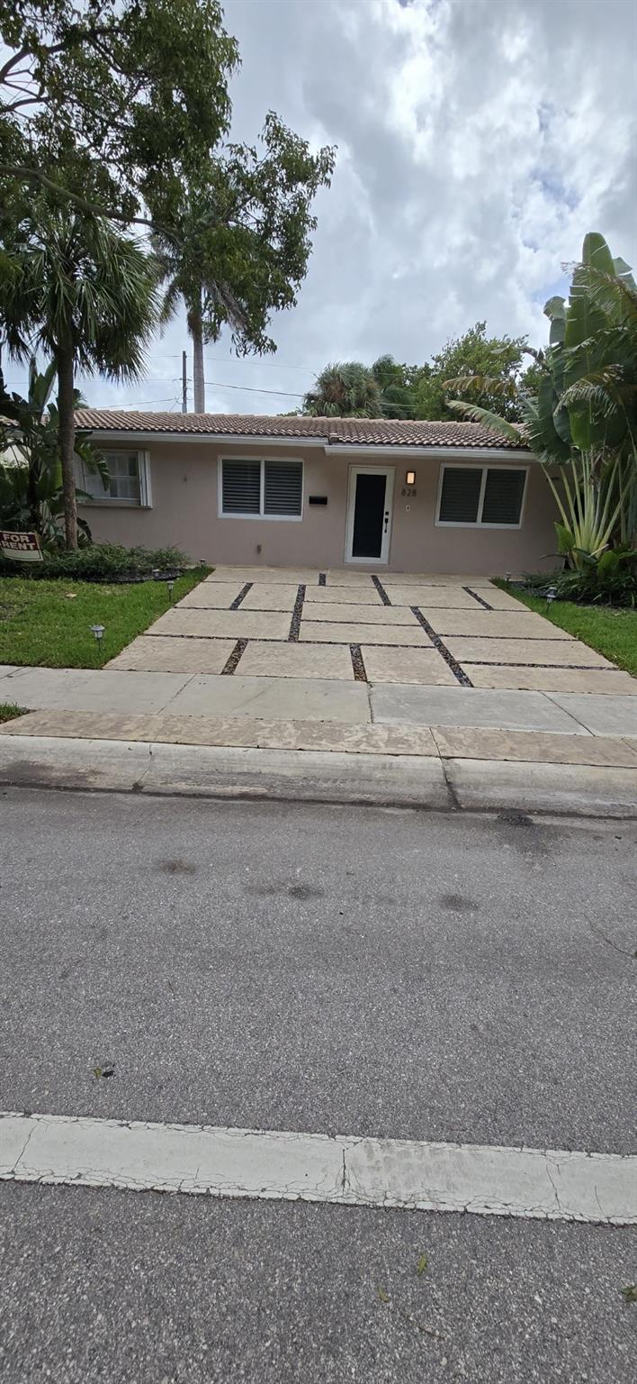 HOLLYWOOD LAKES SEC - Residential Lease