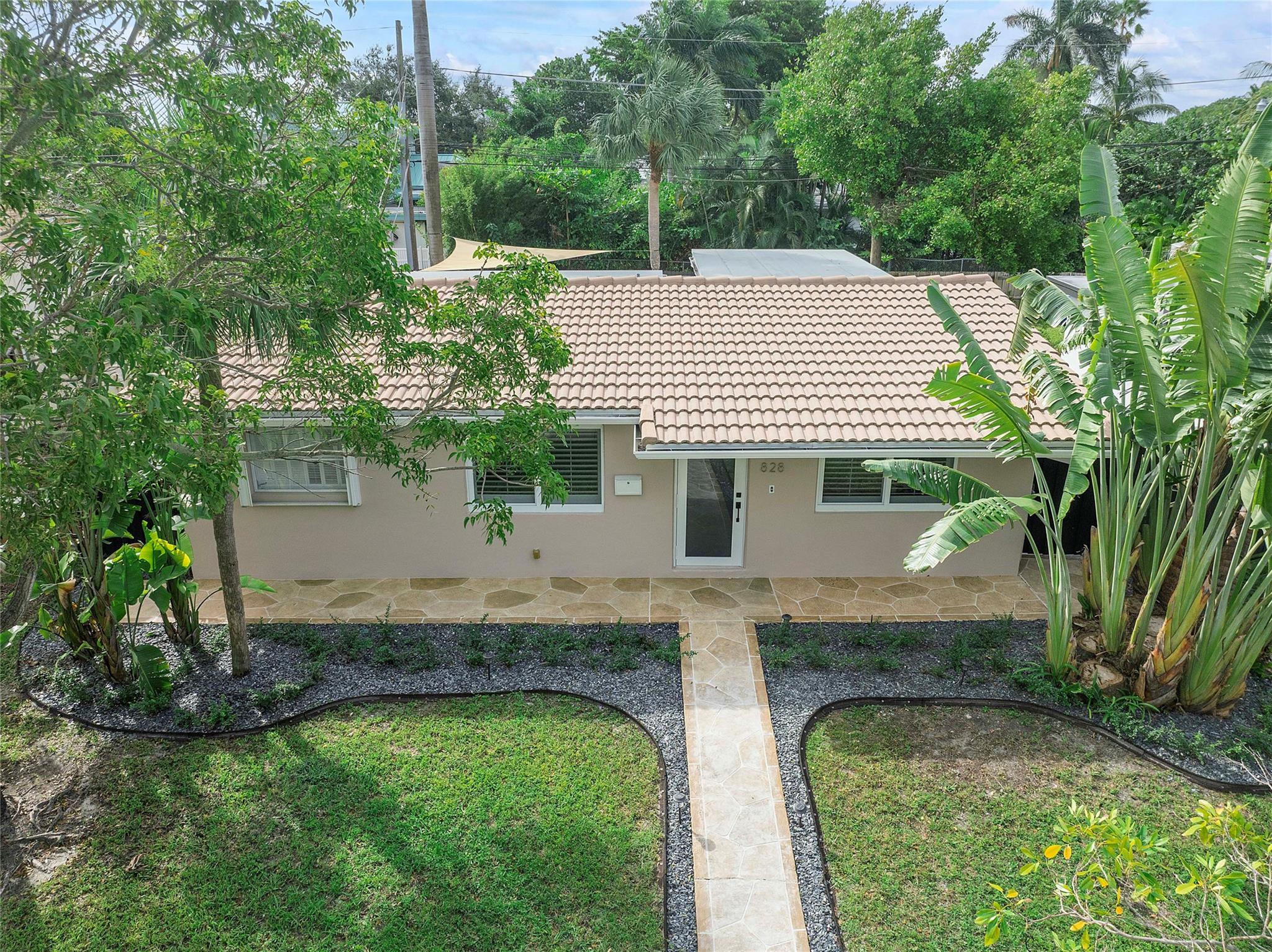 HOLLYWOOD LAKES SEC - Residential Lease