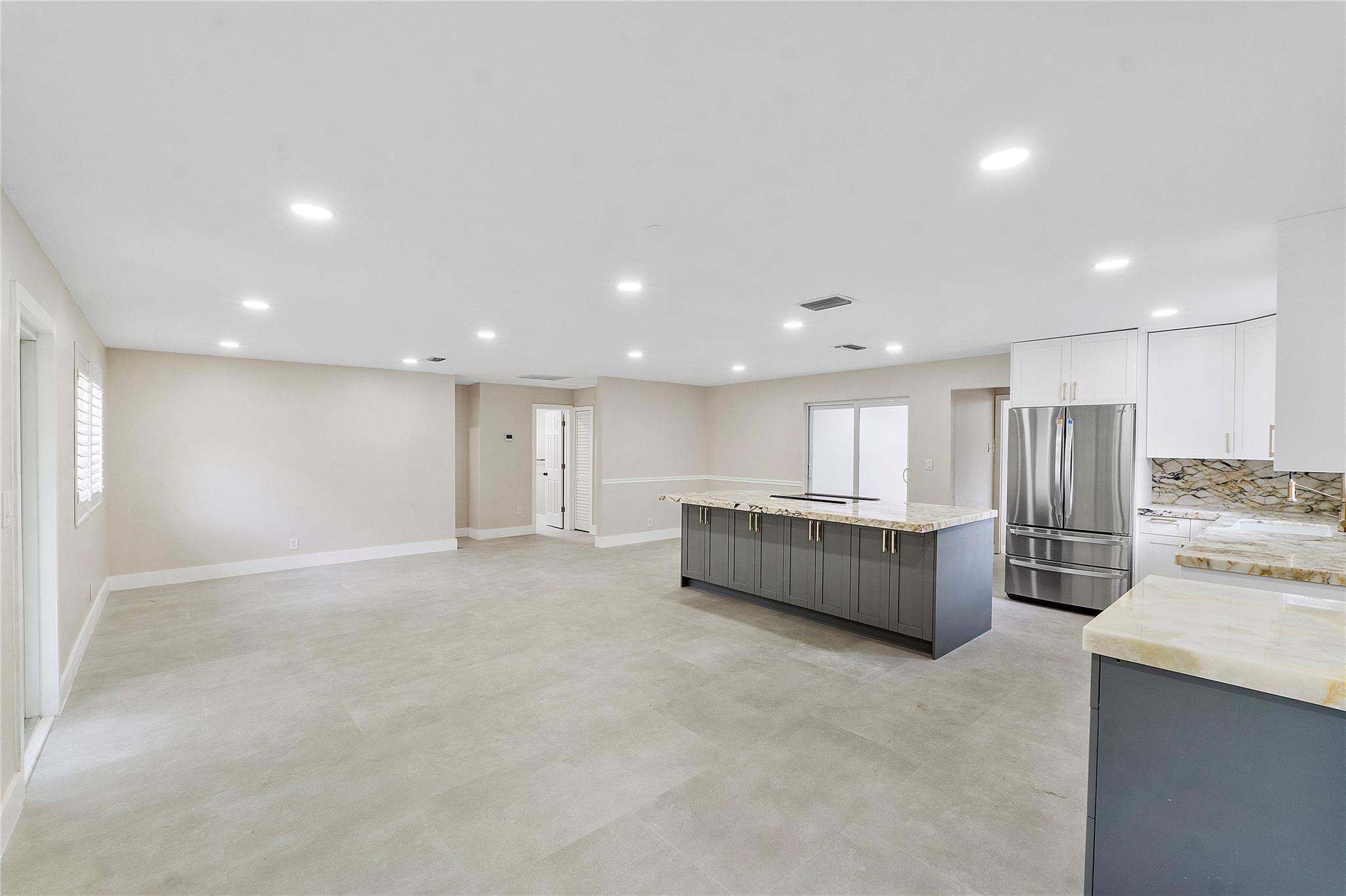 HOLLYWOOD LAKES SEC - Residential Lease