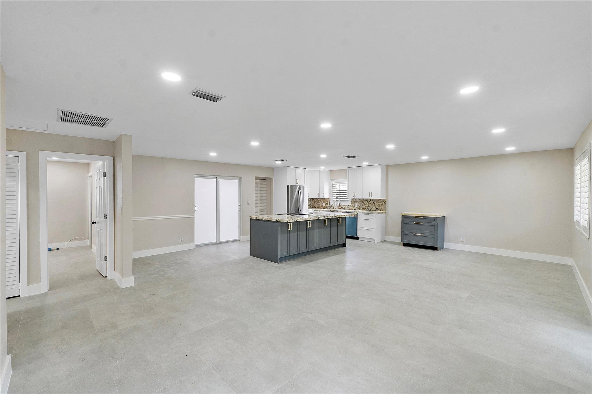HOLLYWOOD LAKES SEC - Residential Lease