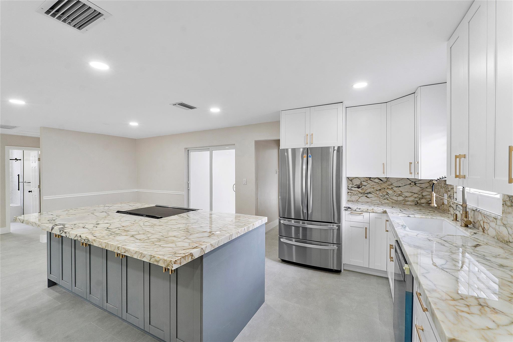 HOLLYWOOD LAKES SEC - Residential Lease