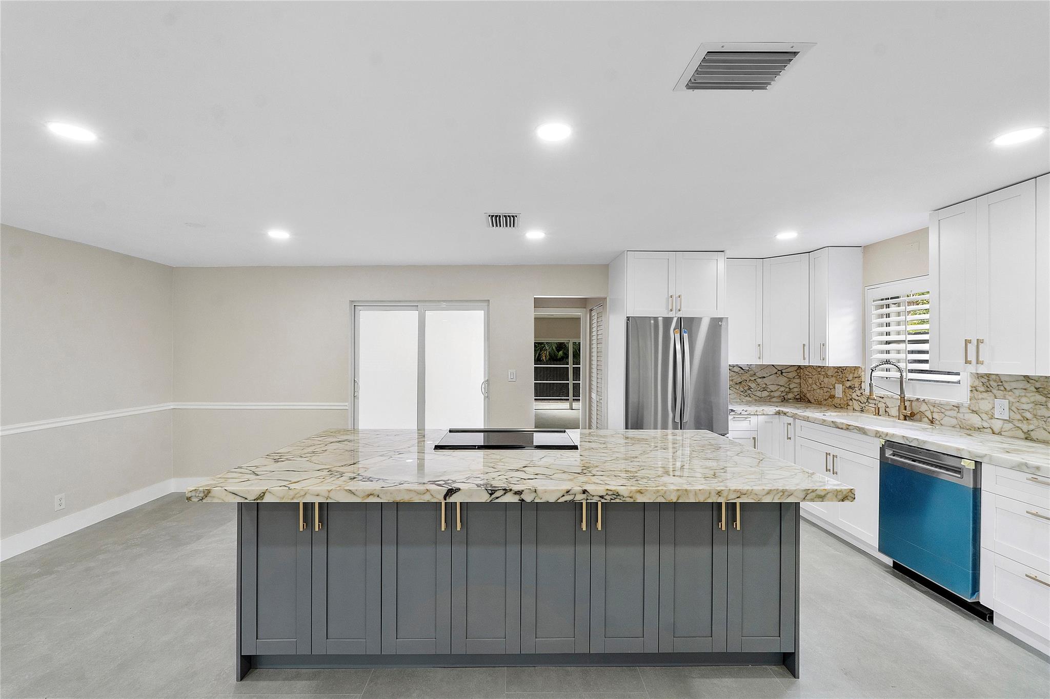 HOLLYWOOD LAKES SEC - Residential Lease