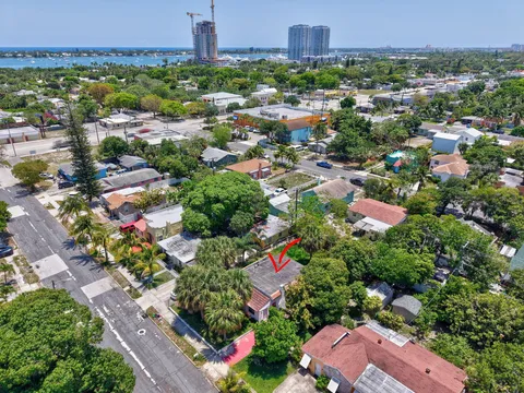 624 51st Street, West Palm Beach, FL MLS: R11091898