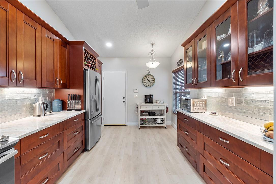 Palm Isles - Residential