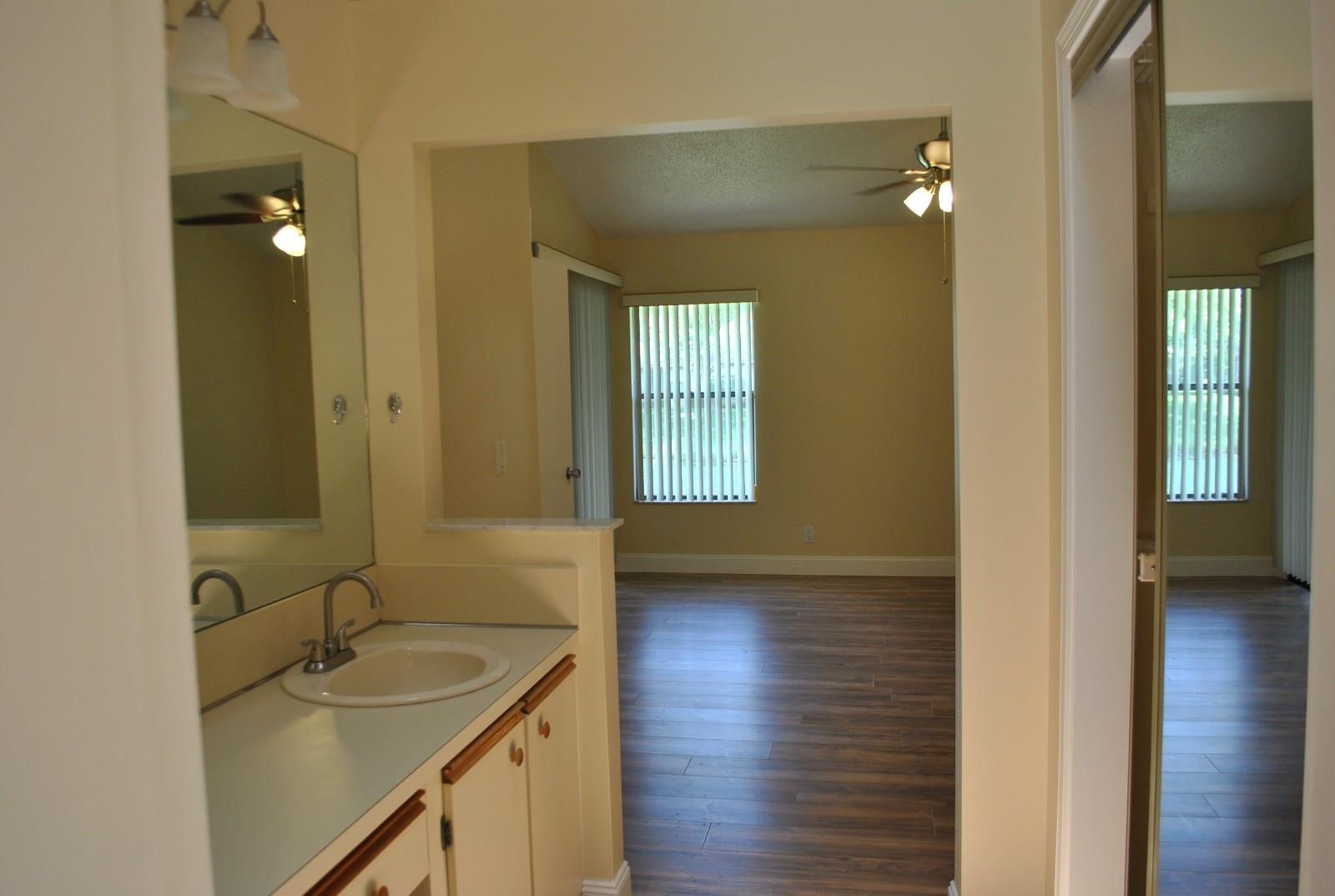 Collinwood Heights 04 - Residential Lease