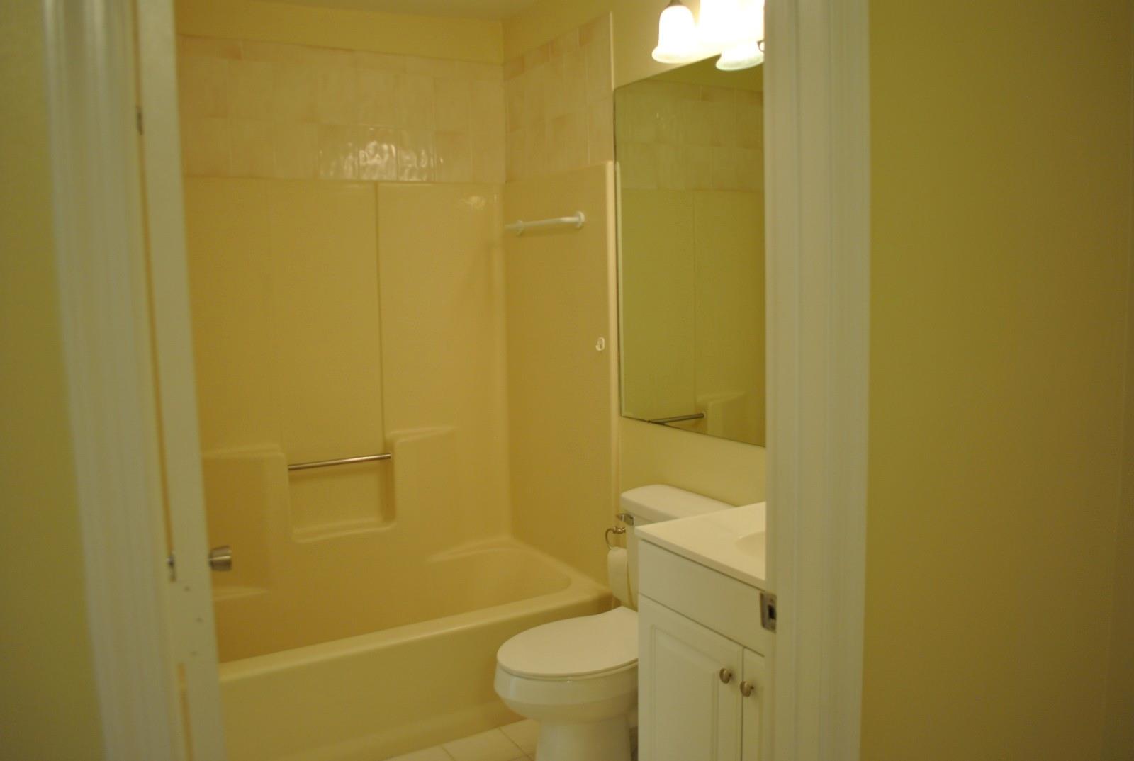 Collinwood Heights 04 - Residential Lease