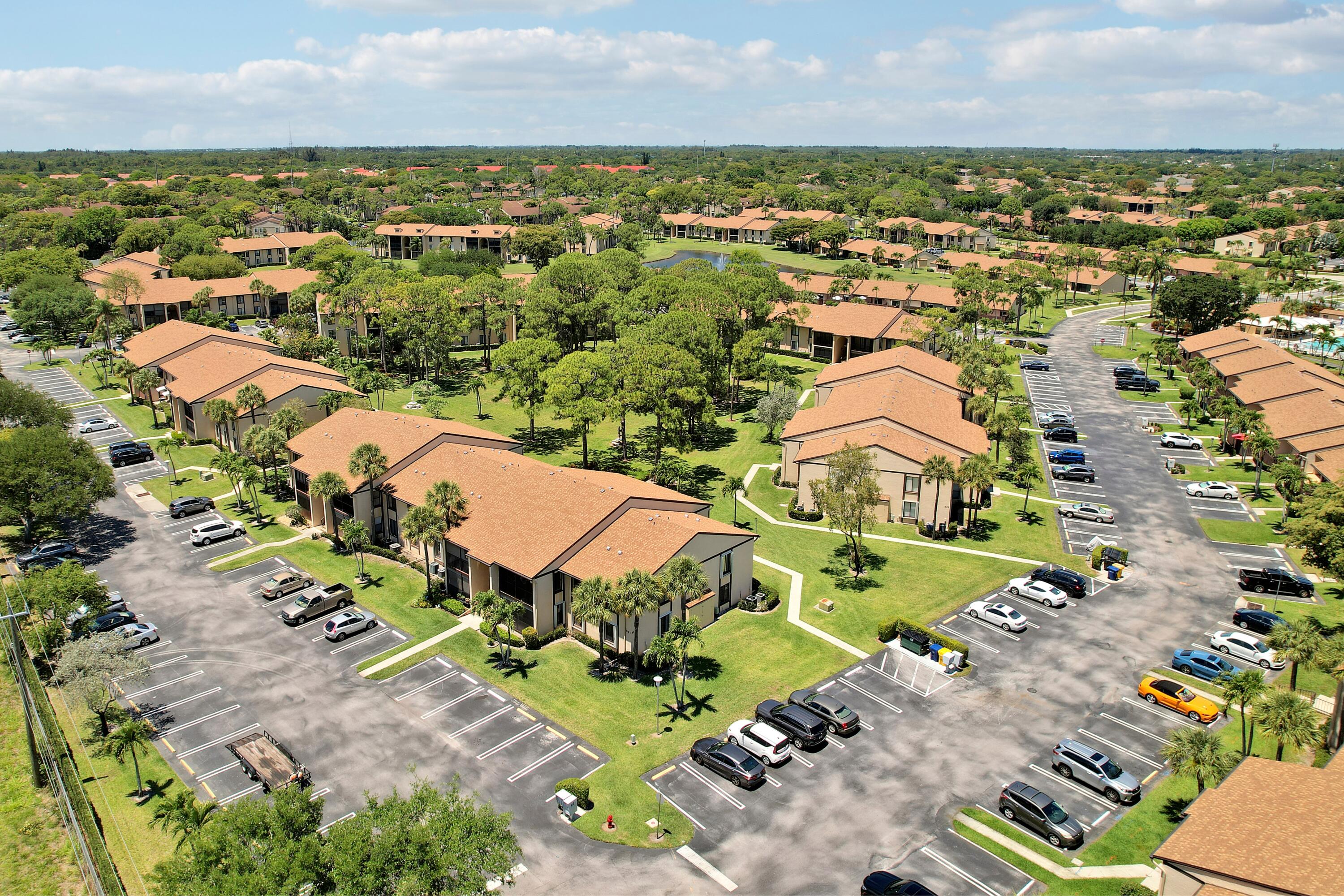 PINE RIDGE NORTH VILLAGE IV CONDO - Residential