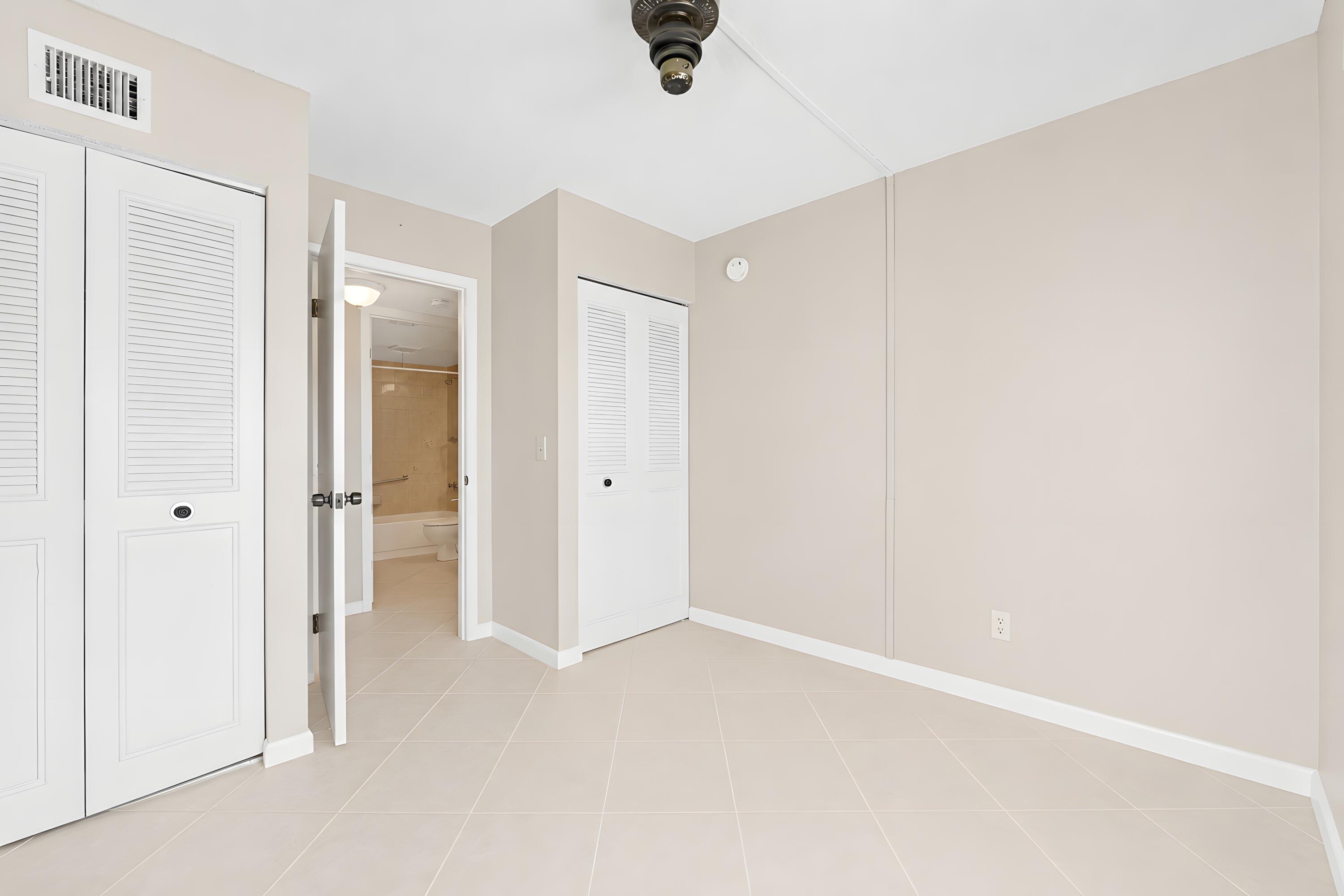 PINE RIDGE NORTH VILLAGE IV CONDO - Residential