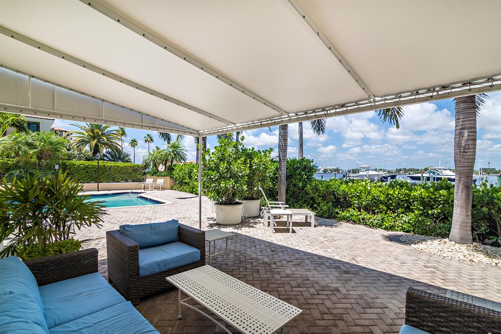 LAKE TOWERS CONDO - Residential