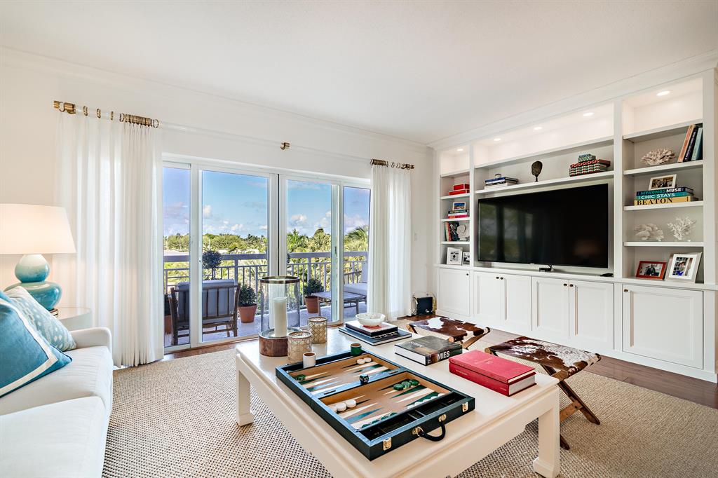 LAKE TOWERS CONDO - Residential