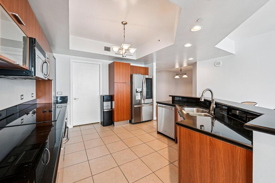 MARINA GRANDE RIVIERA BEACH CONDO - Residential