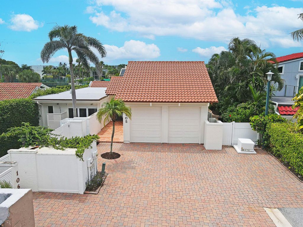 Photo of 105 Sunfish Lane, Jupiter, FL 33477 (MLS # R11016841)