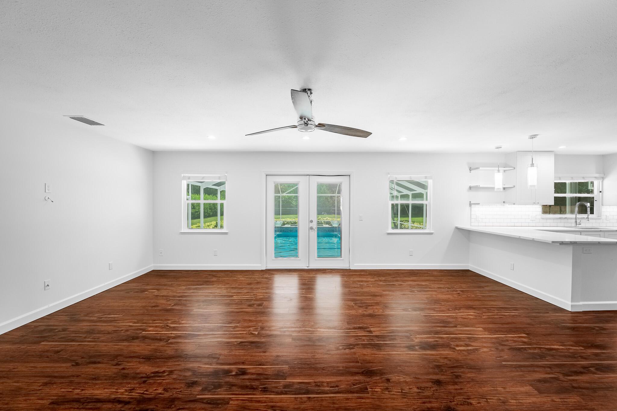 736 34th Terrace