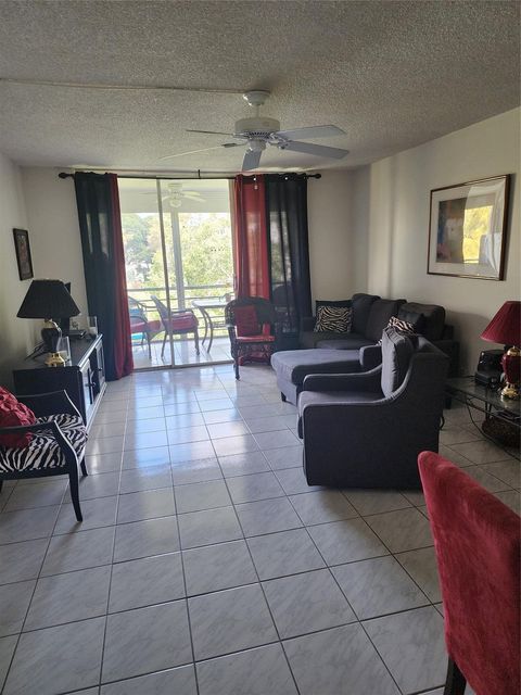 26 NW 4851 26 CT   #342 342 Lauderdale Lakes FL 33313