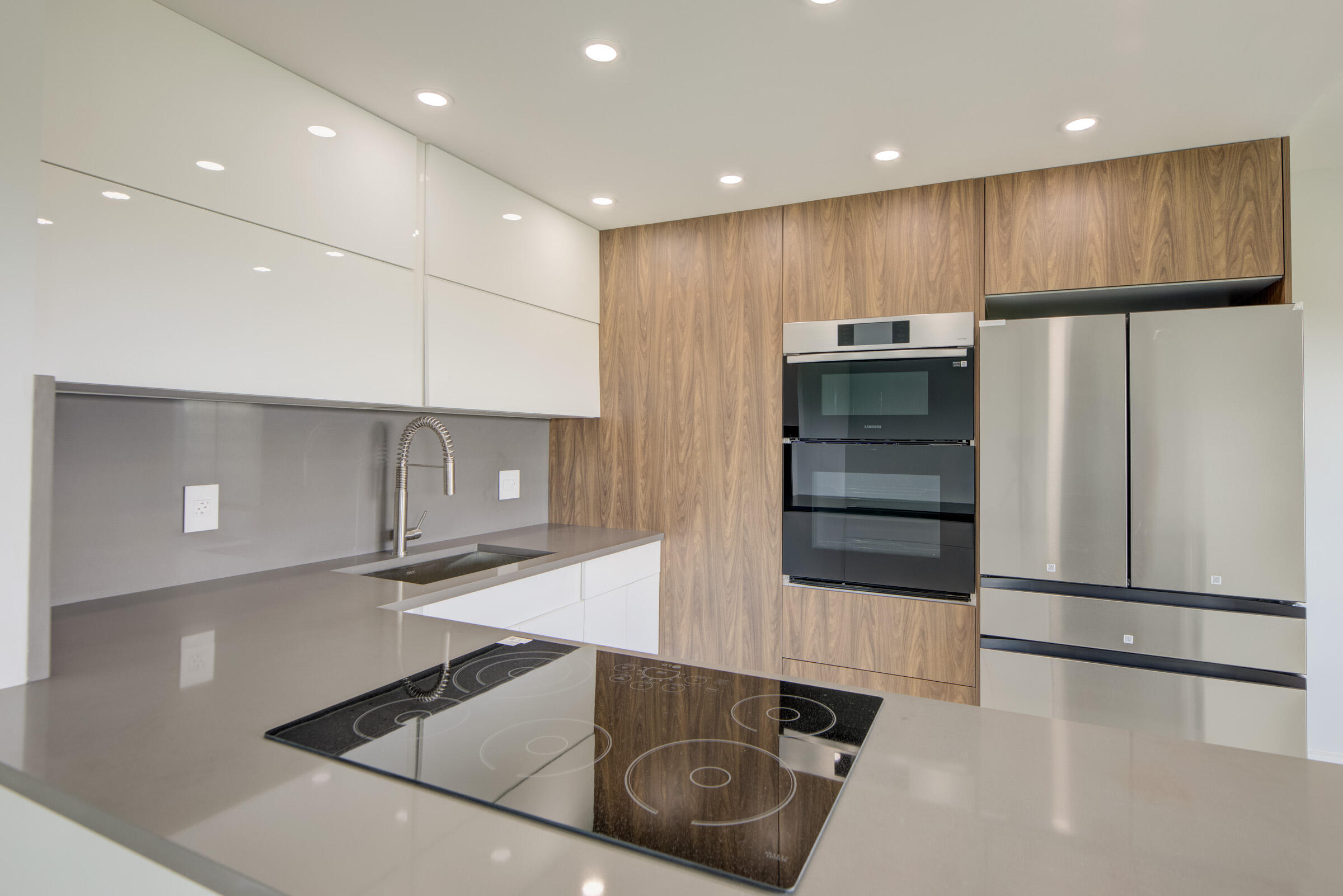 1902 Bermuda Circle J4