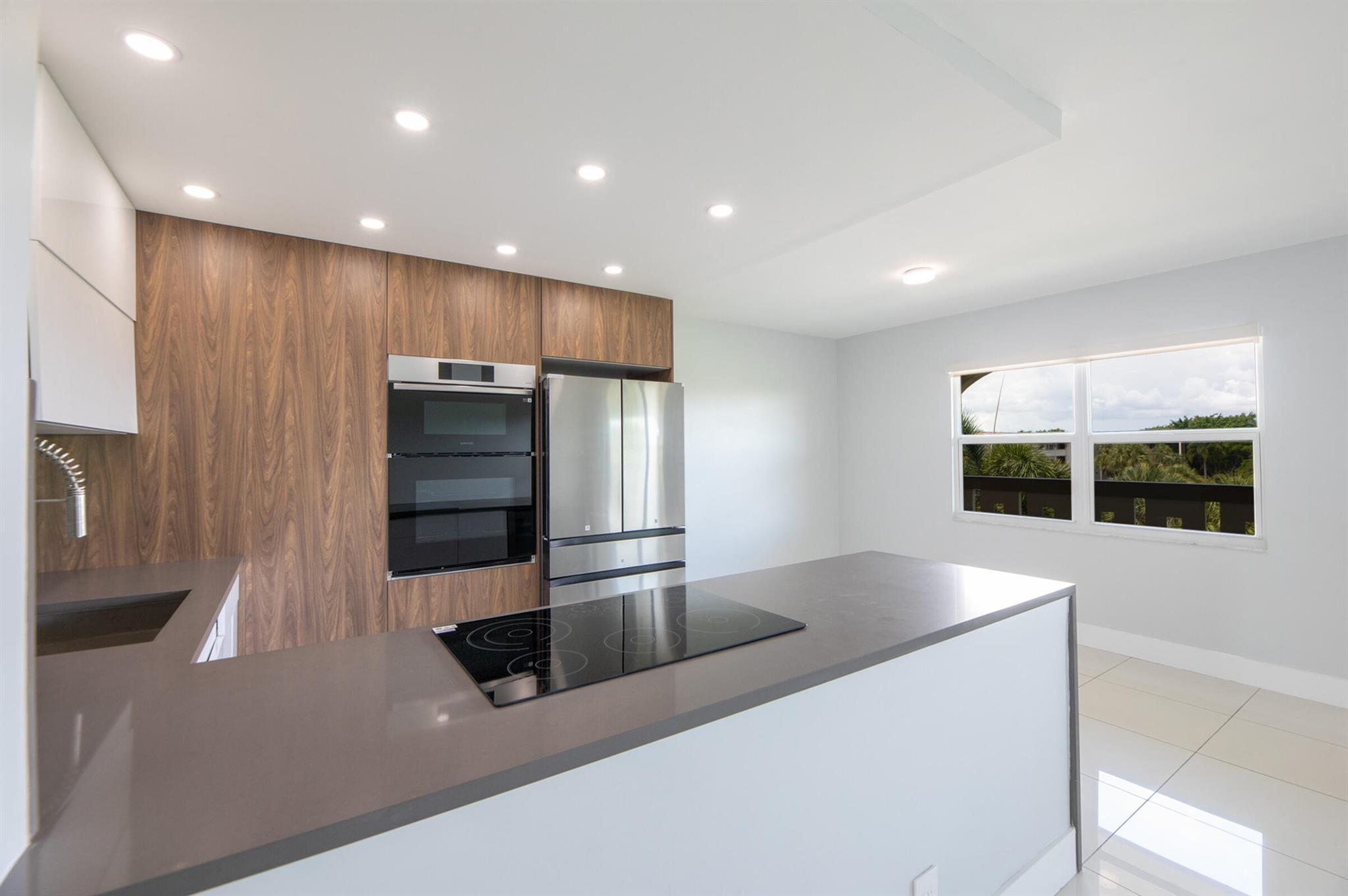 BERMUDA VILLAGE B CONDO - Residential