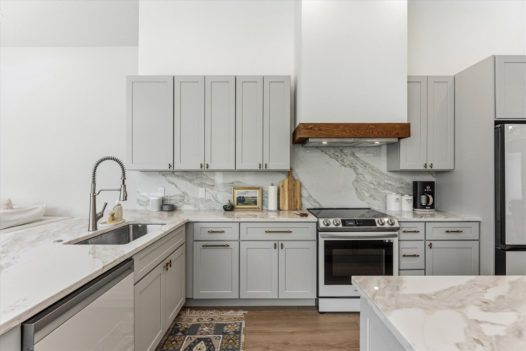 MEADOW RUN WEST - Residential Lease
