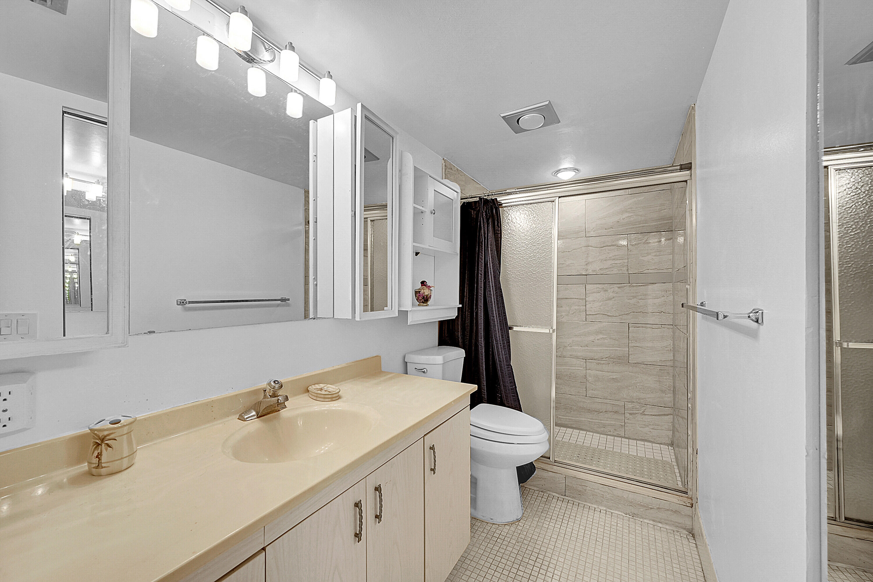 WYNMOOR VILLAGE - Residential